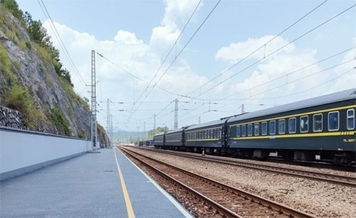 ����������Сվ��